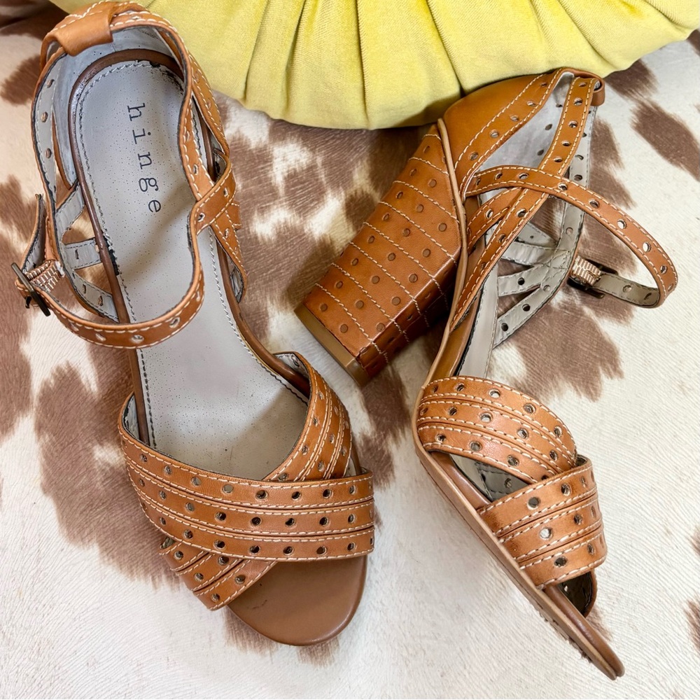 Anthropologie Hinge Shoes w/Perforated Pattern